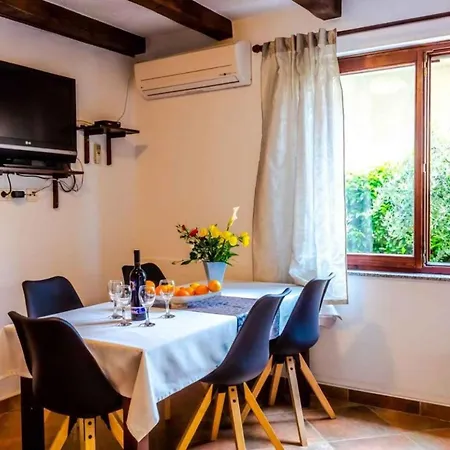Slavica Near To - Istrien 54254 Apartman Póla