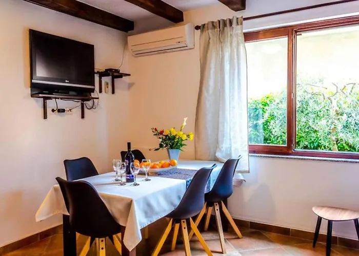 Slavica Near To - Istrien 54254 Apartment Pula