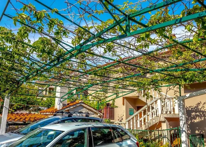 Slavica Near To - Istrien 54254 * Pula